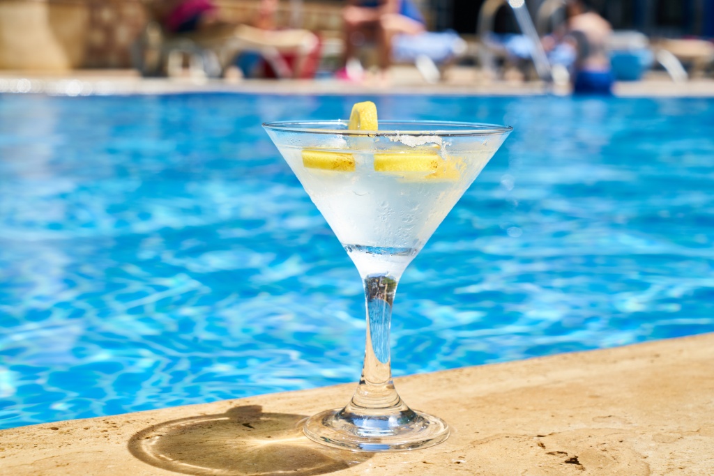 close-up-photo-of-martini-in-cocktail-glass-2531195